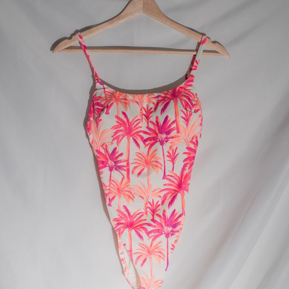 NWT Shade & Shore Pink Palm Print One Piece Swimsuit Small - Picture 7 of 7
